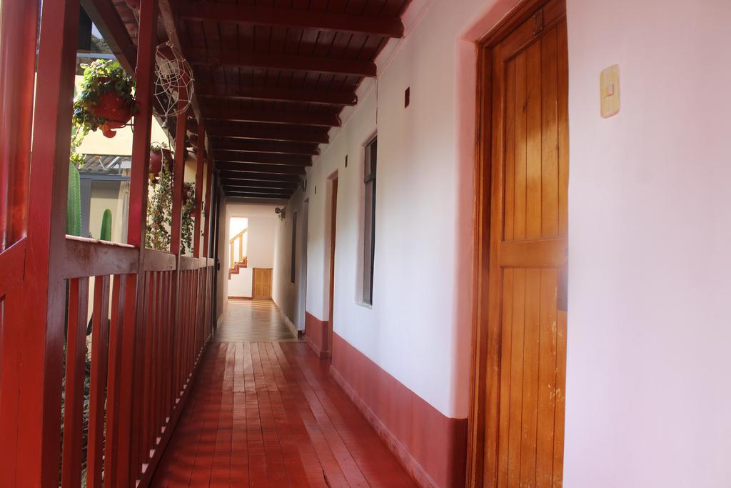 Eureka Lodge Ollantaytambo Exteriör bild